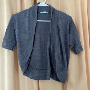 Gray cropped cardigan murices size small